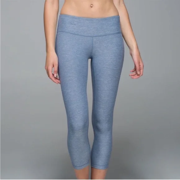 Lululemon Wunder Under Crop II *Full-On Luon - Picture 2 of 10